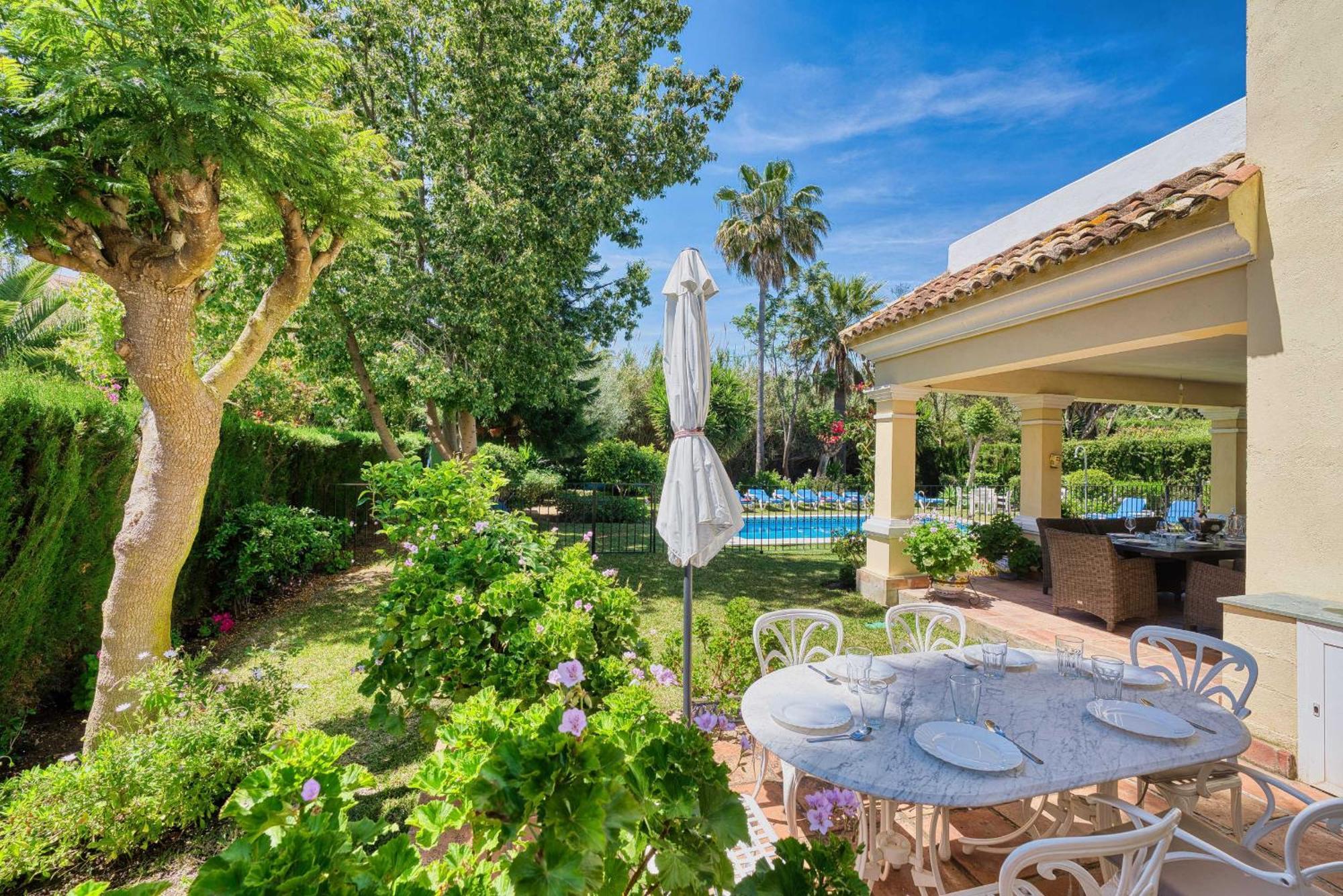 1106 Marbella Large Family Villa Estepona Exterior photo